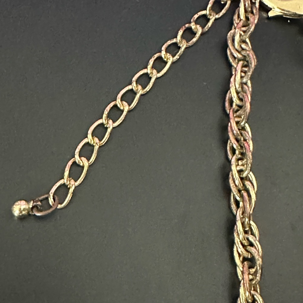 Elegant Gold and Pink Statement Necklace - Picture 4 of 7